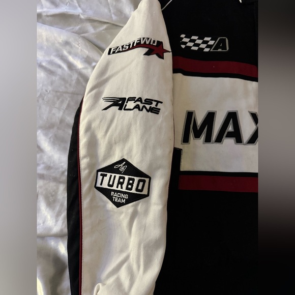 Jacket - Picture 8 of 10